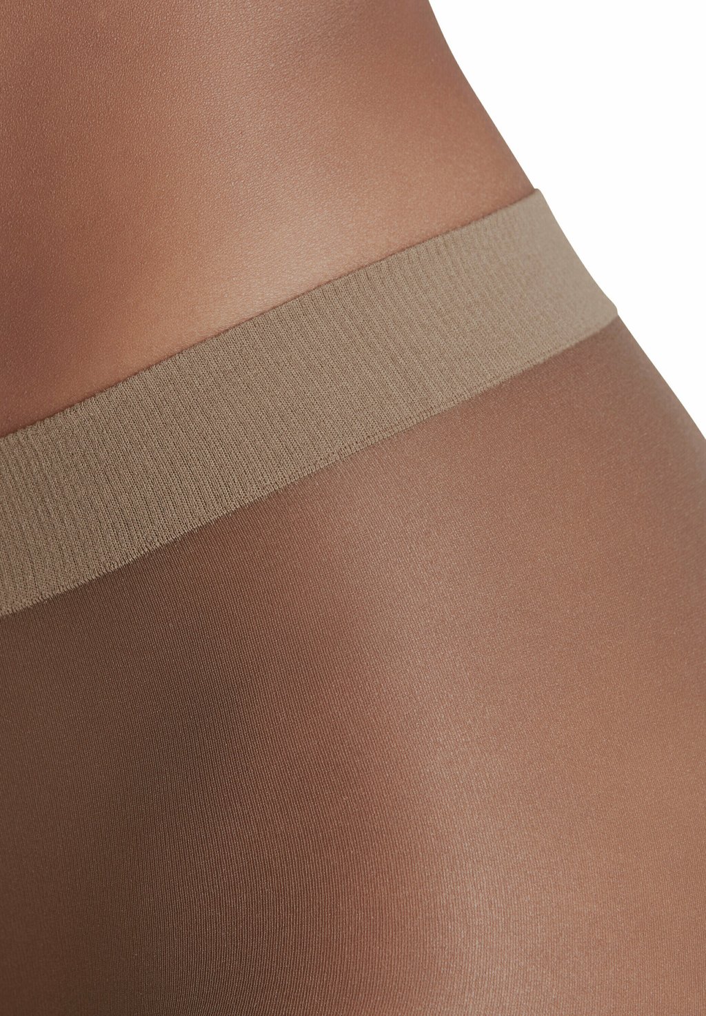 

Колготки INVISIBLE DELUXE 8 DENIER ULTRA-TRANSPARENT MATT FALKE, коричневый
