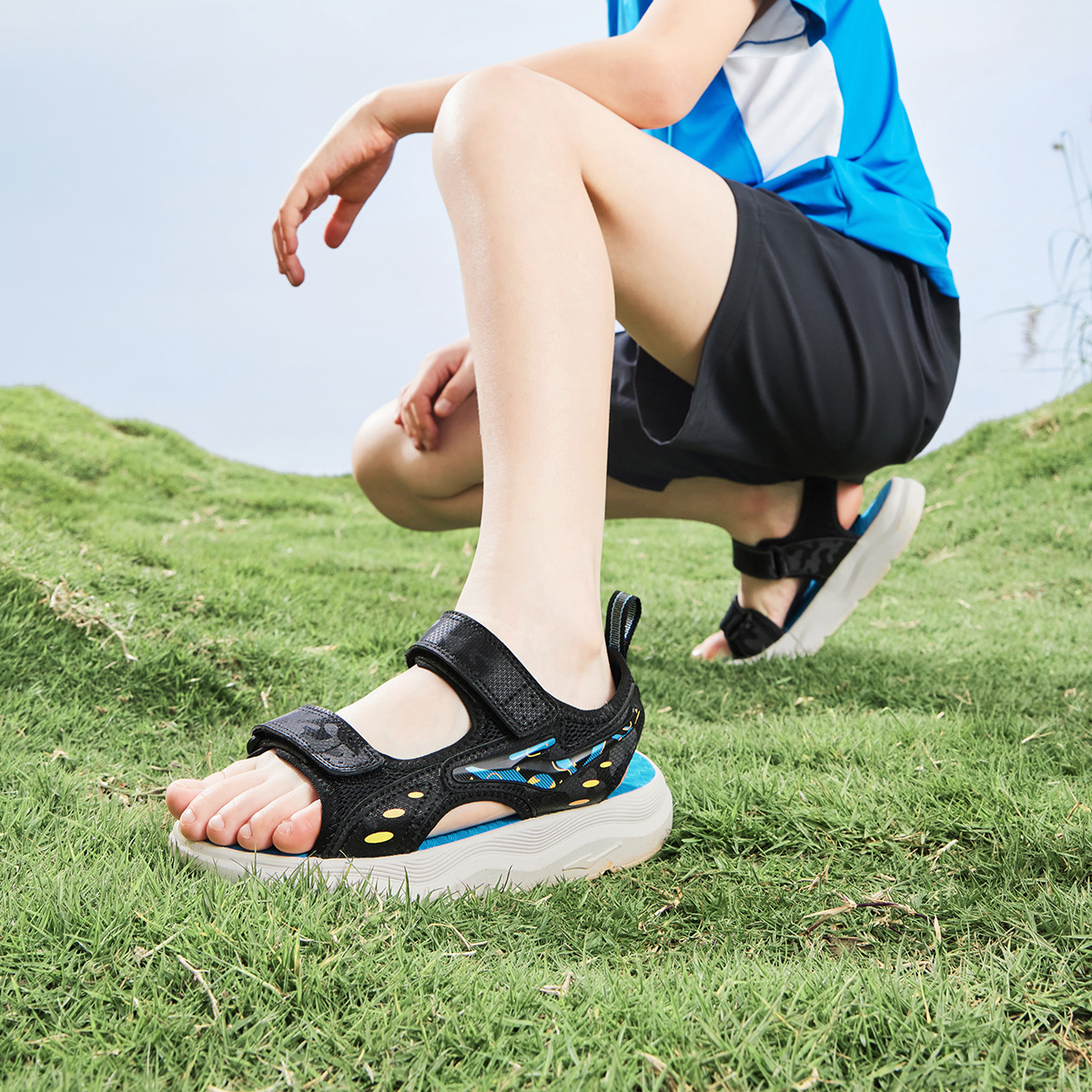 ERKE KIDS Сандалии Mist Tide Slip Resistant, Abrasion Resistant, Breathable Low Top Sandal Positive Black/beach Blue Kids' — фото 4