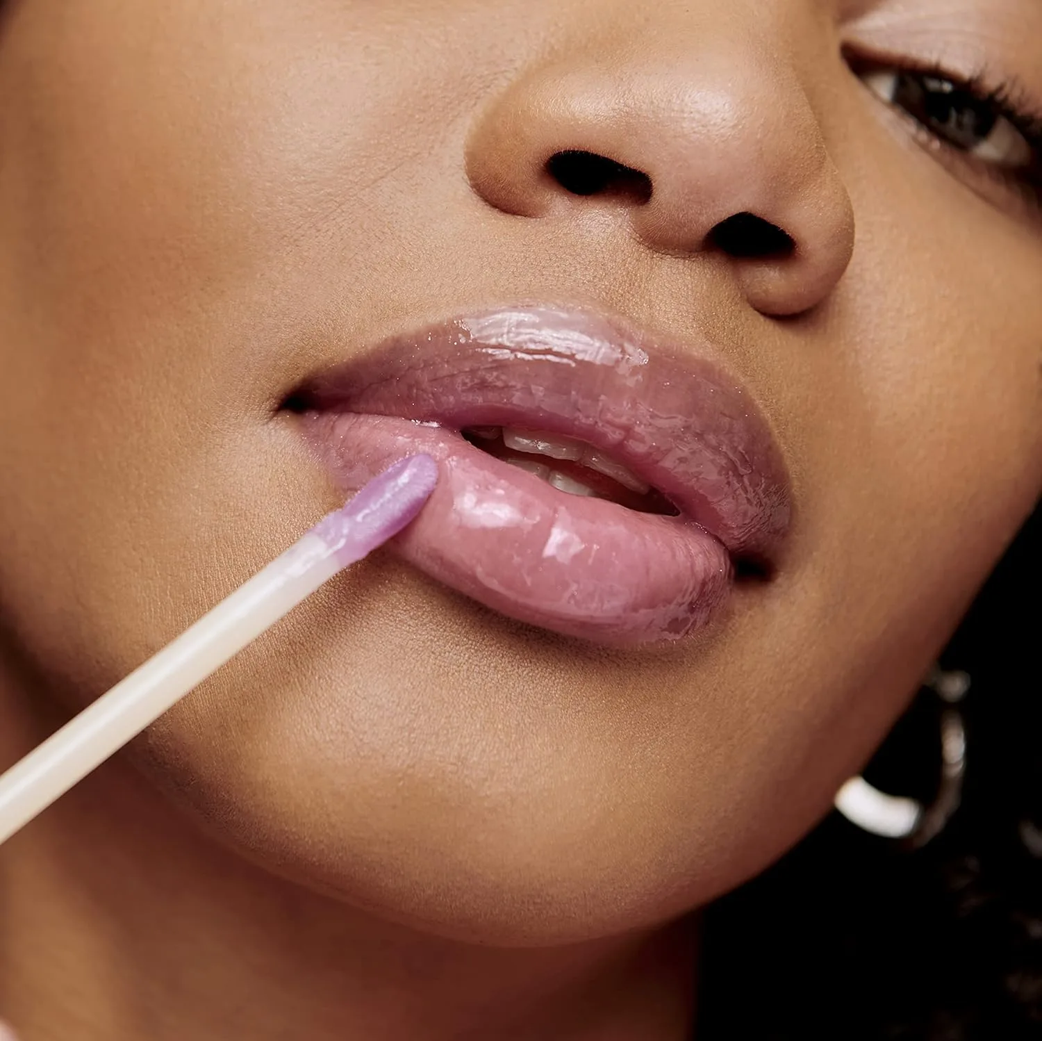 jane iredale HydroPure Hyaluronic Lip Gloss, увлажняющий блеск для губ с гиалуроновой кислотой, разглаживает и питает, нелипкий, с ароматом ванили, веганский и cruelty free, Tourmaline — фото 3