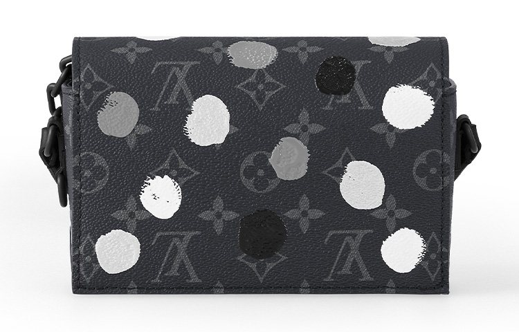 Футболка Yayoi Kusama с принтом Monogram Eclipse черно-серебристого цвета LOUIS VUITTON — фото 3