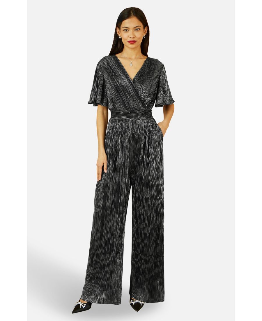 

Женский плиссированный комбинезон с V-образным вырезом Yumi, Black