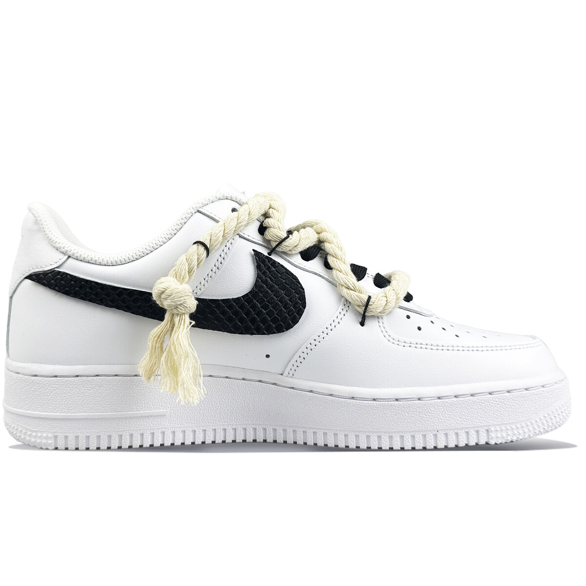 Кроссовки Nike Air Force 1 Skateboarding Shoes Unisex Low-top White/Black, белый/черный — фото 3