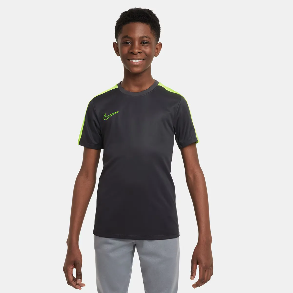 

Детская футболка Nike Dri-FIT Academy23, серый