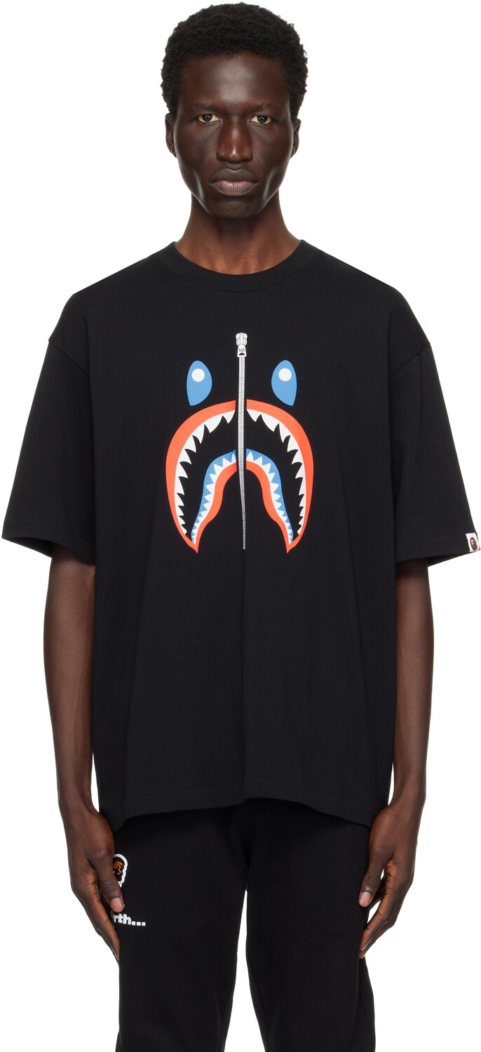 

Футболка с надписью "Hark Indonesia" BAPE