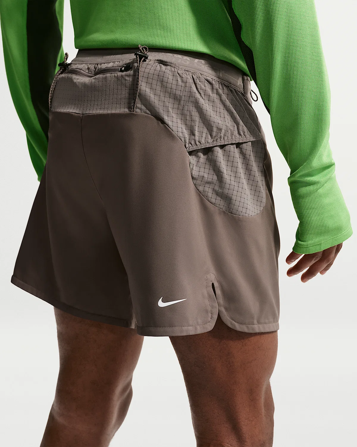 Мужские шорты Nike ACG "Second Sunrise" Dri-FIT ADV 5" с вкладышем, Ironstone/Cave Stone/Summit White — фото 3