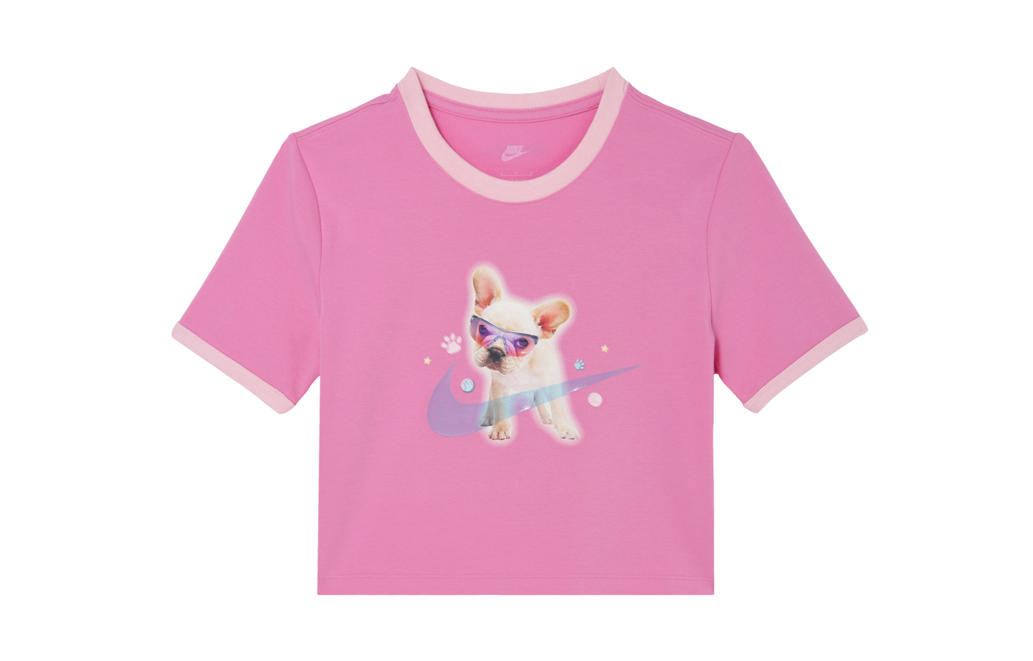 

Графическая облегающая укороченная футболка Nike Naughty Pink