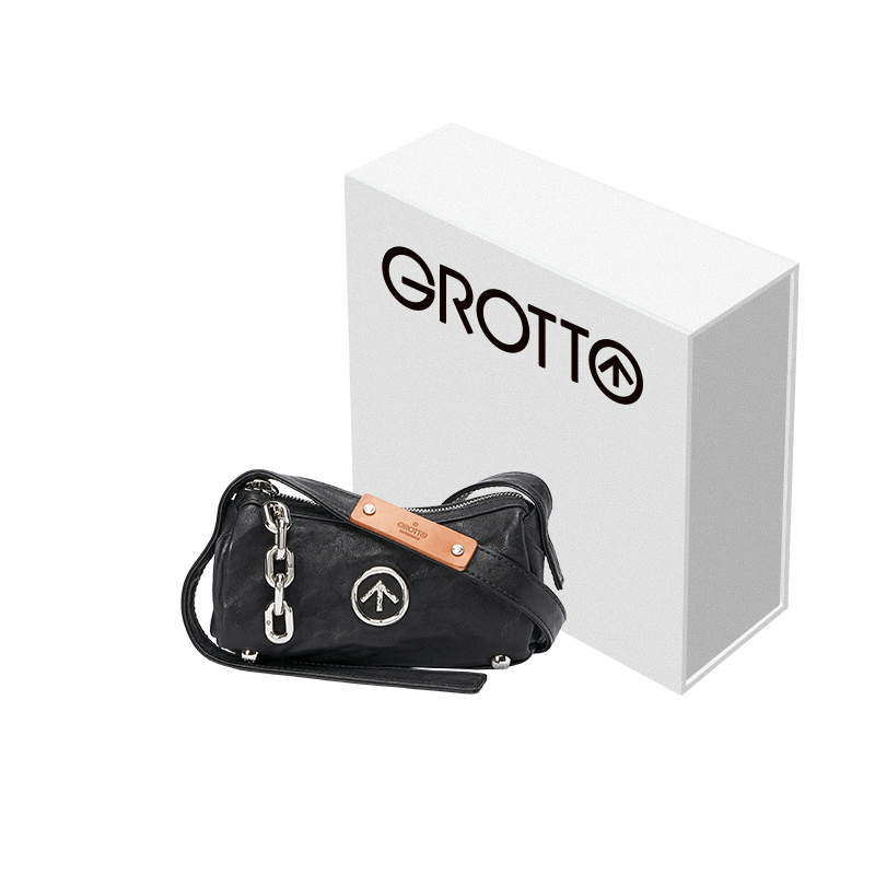 

Овчинная сумка кроссбоди, миниатюрная наплечная унисекс черный обсидиан GROTTO, черный обсидиан (золотой логотип)
