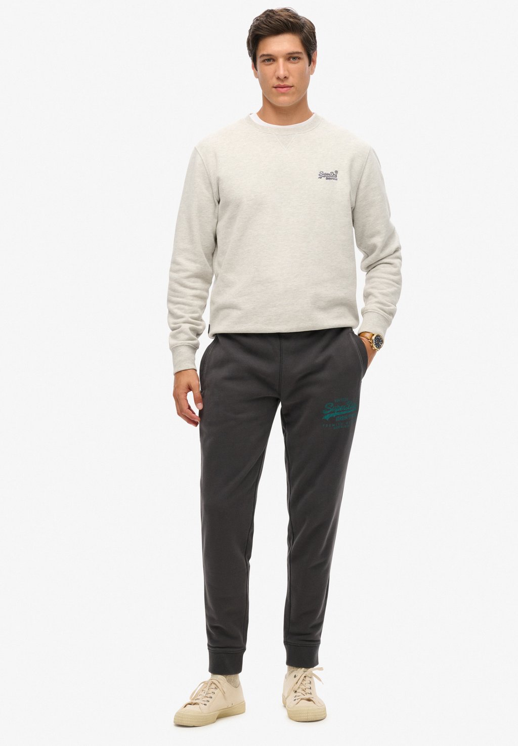 

Спортивные брюки CLASSIC VINTAGE LOGO GRAPHIC Superdry, черный
