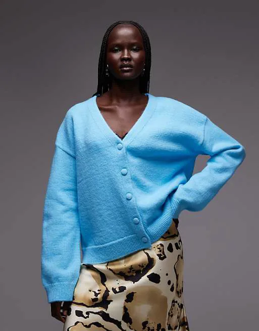 

Ярко-синий вязаный кардиган оверсайз с v-образным вырезом ASOS DESIGN