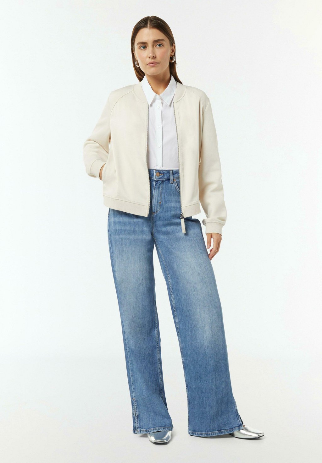 

Джинсы свободного кроя WIDE-LEG-MIT GESCHLITZTEM SAUM comma casual identity, синий деним
