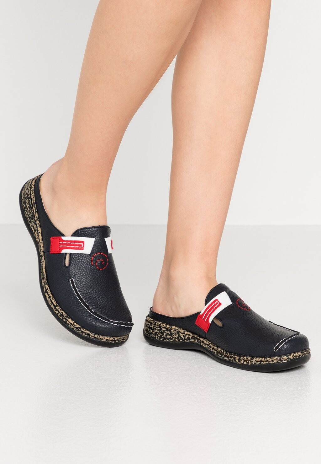 Тапочки Rieker, цвет korsika kostau navy/rosso