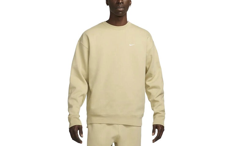 

Флисовый свитер с круглым вырезом Solo Swoosh Nike, хаки