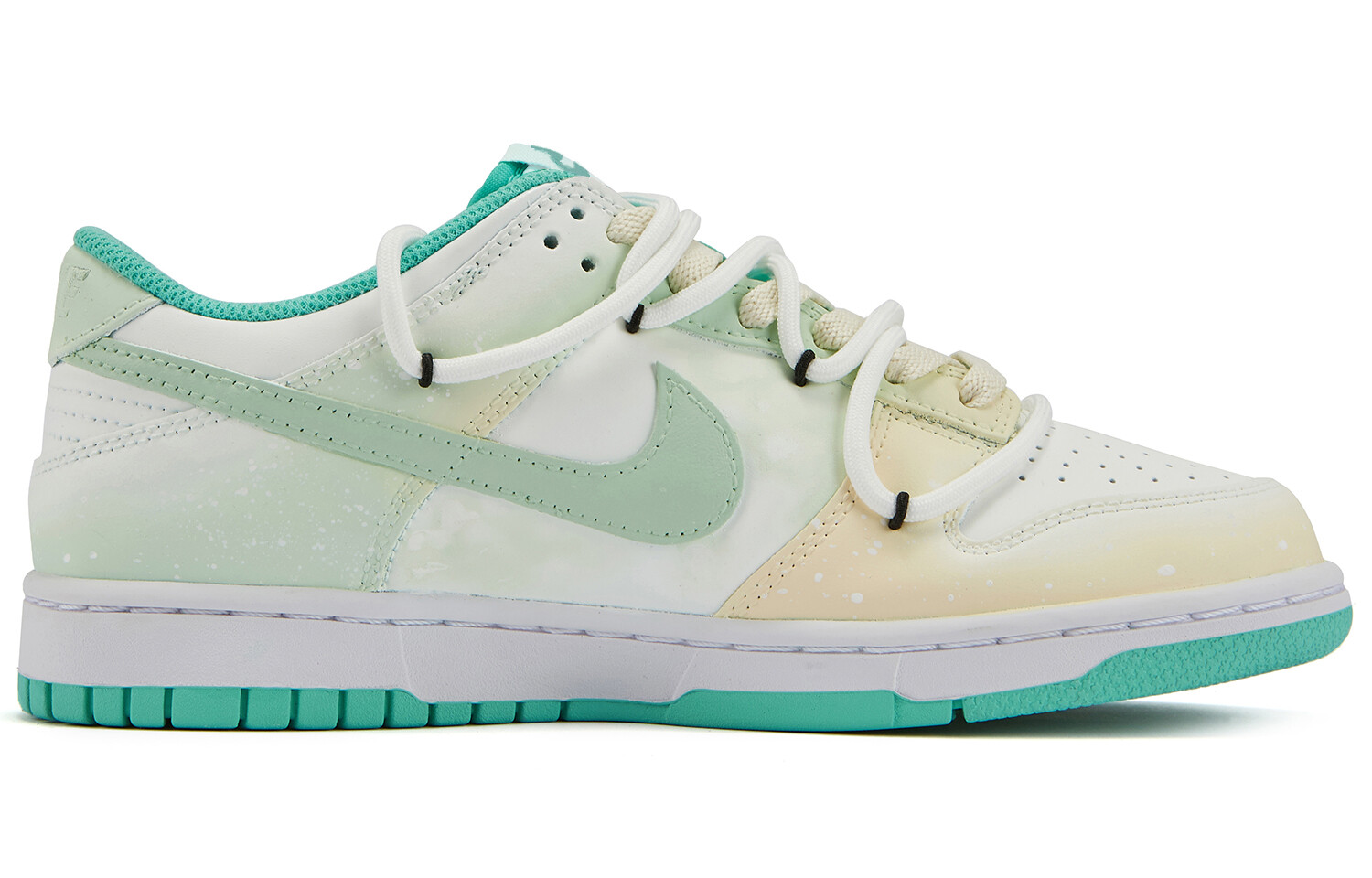 

Кроссовки Nike Dunk Skateboarding Shoes Men Low-top Green/yellow/white, цвет Keylime