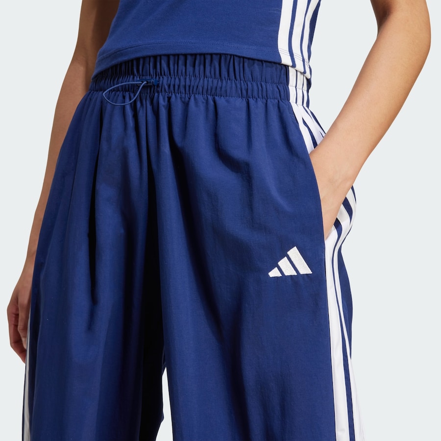 Широкие спортивные брюки ADIDAS SPORTSWEAR Essentials, темно-синий — фото 4