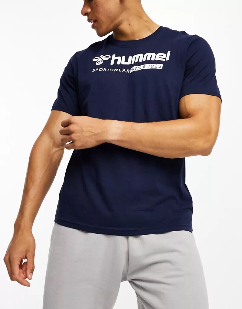 

Синяя футболка классического кроя с объемным логотипом Hummel, Черный, Синяя футболка классического кроя с объемным логотипом Hummel