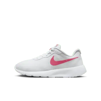 

Кроссовки Nike Tanjun EasyOn, цвет White/Barely Volt/Black/Aster Pink