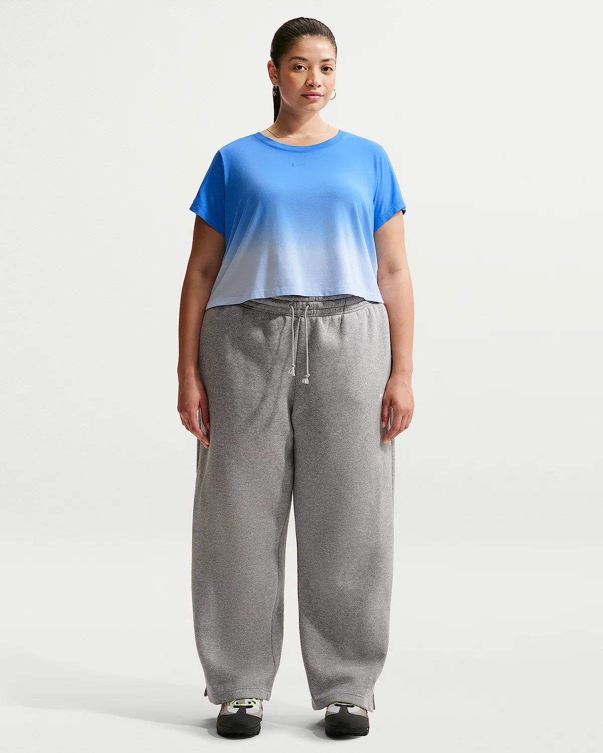 Женская укороченная футболка Slim (Plus Size) Nike Sportswear Chill Knit, Light Photo Blue/Hydrogen Blue — фото 4