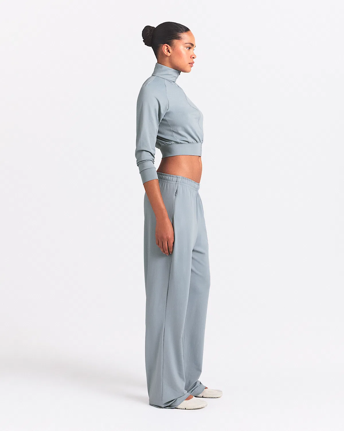 Женские широкие брюки NikeSKIMS Airy, NSKM Washed Pacific — фото 4