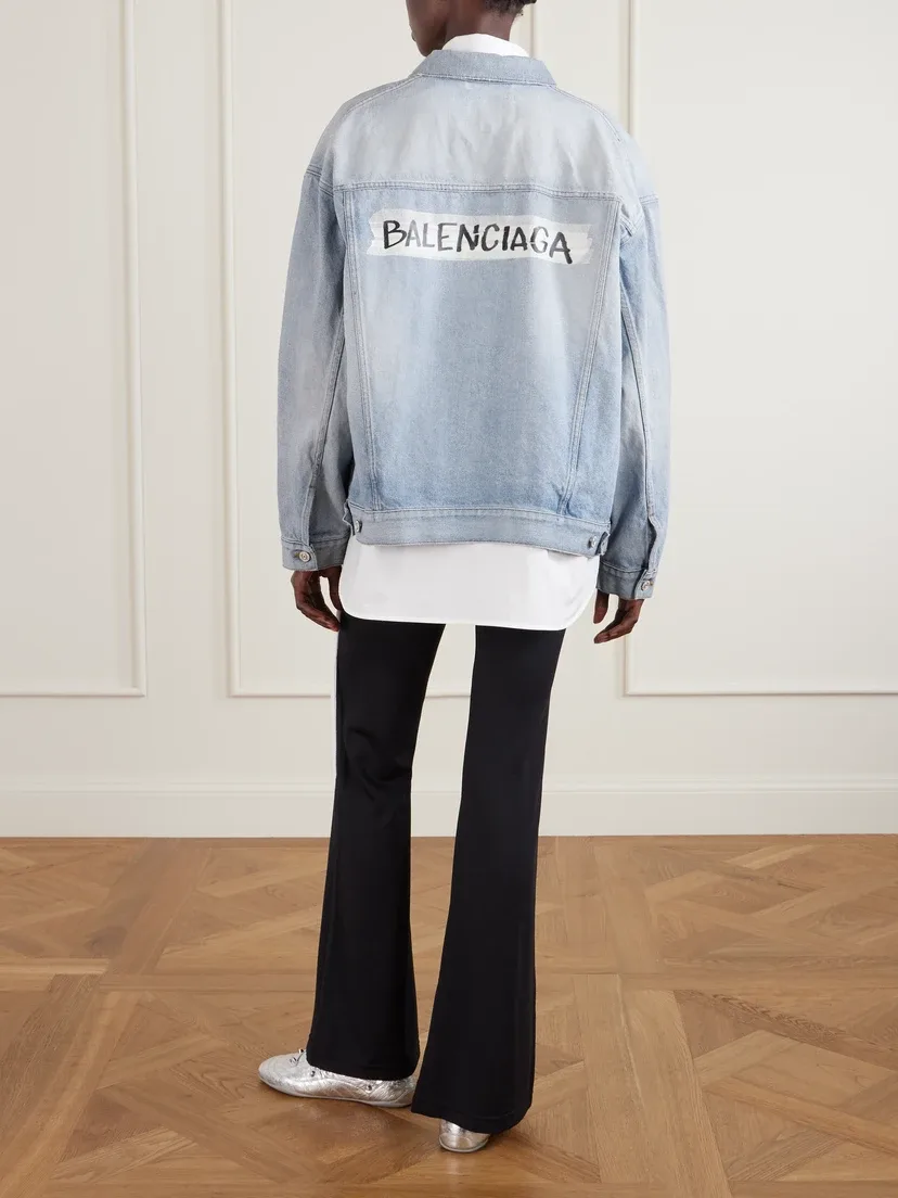Джинсовая куртка оверсайз с принтом и эффектом потертости BALENCIAGA, синий — фото 4