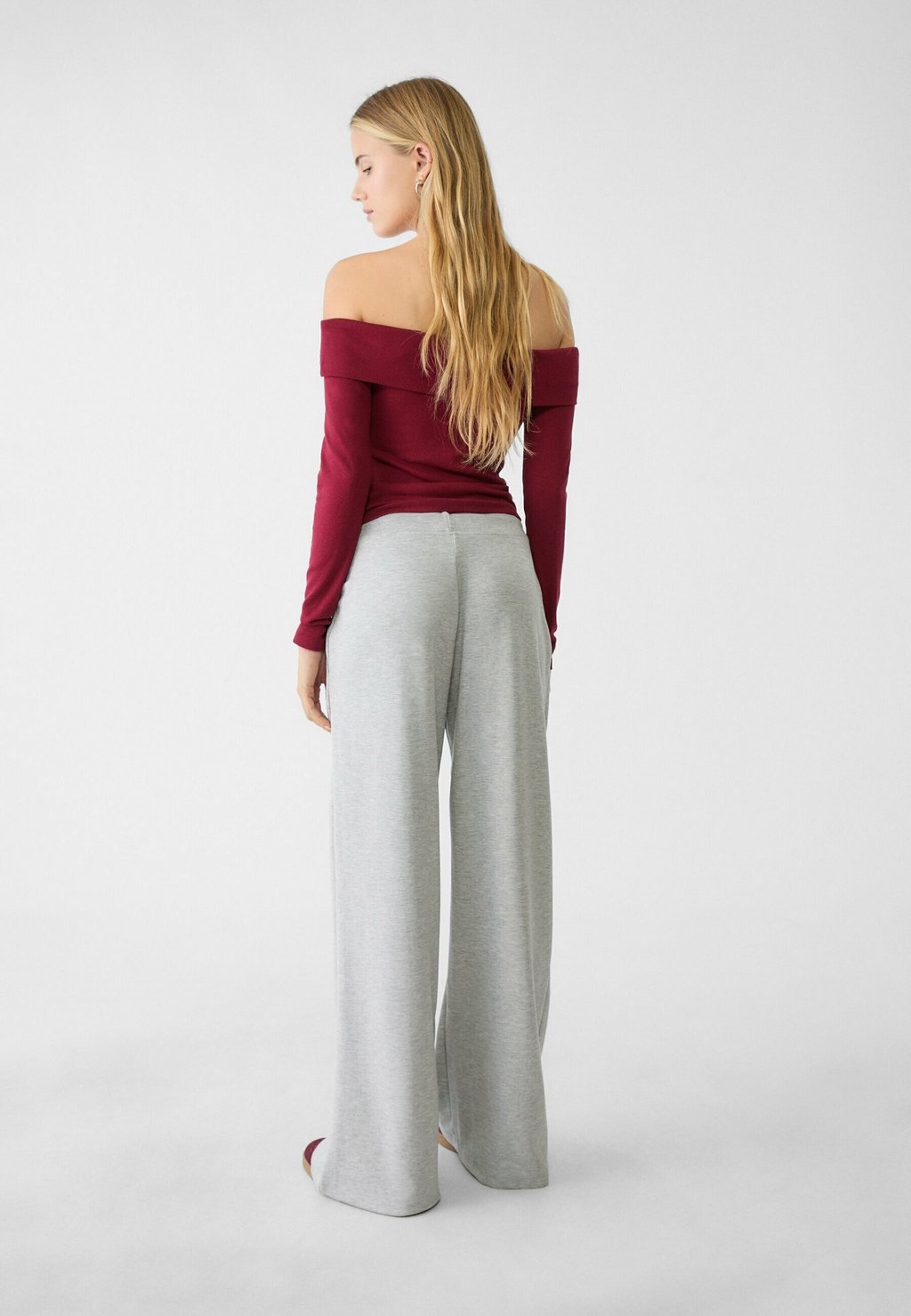 

Спортивные брюки SOFT-TOUCH WIDE-LEG WITH SEAM DETAIL Stradivarius, серый