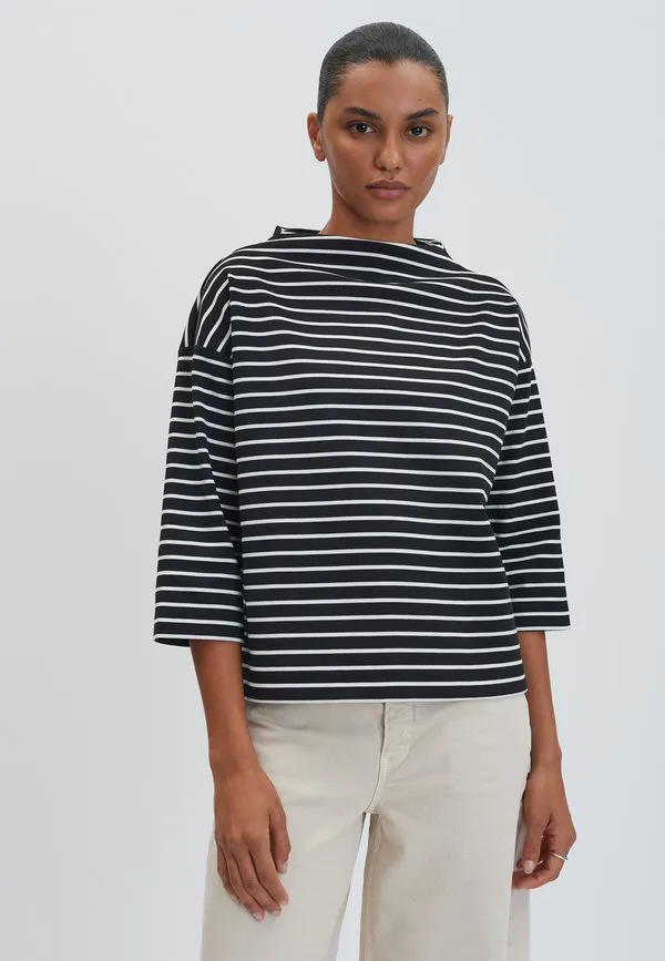 

Свободная, слегка расклешенная блузка с длинными рукавами Someday., Black