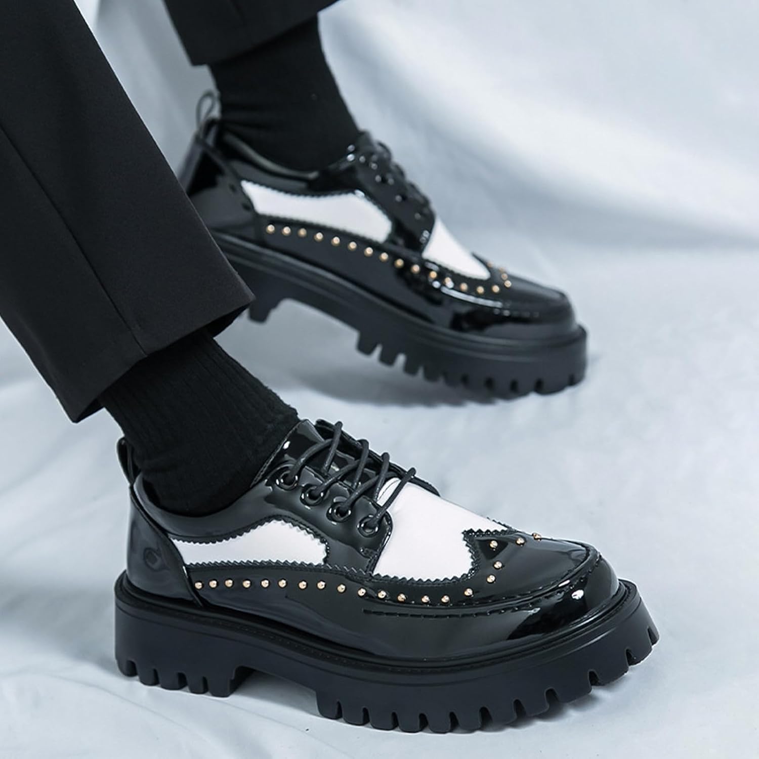 Мужские оксфорды на платформе - премиальная лакированная натуральная кожа, классический крыловидный носок с заклепками и протекторной подошвой для комфортной носки в бизнесе, работе и повседневной жизни Zentavi, белый — фото 3