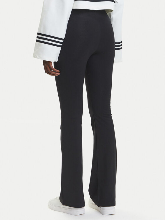 Расклешенные леггинсы Essentials Small Logo JD9961 Adidas, черный — фото 3