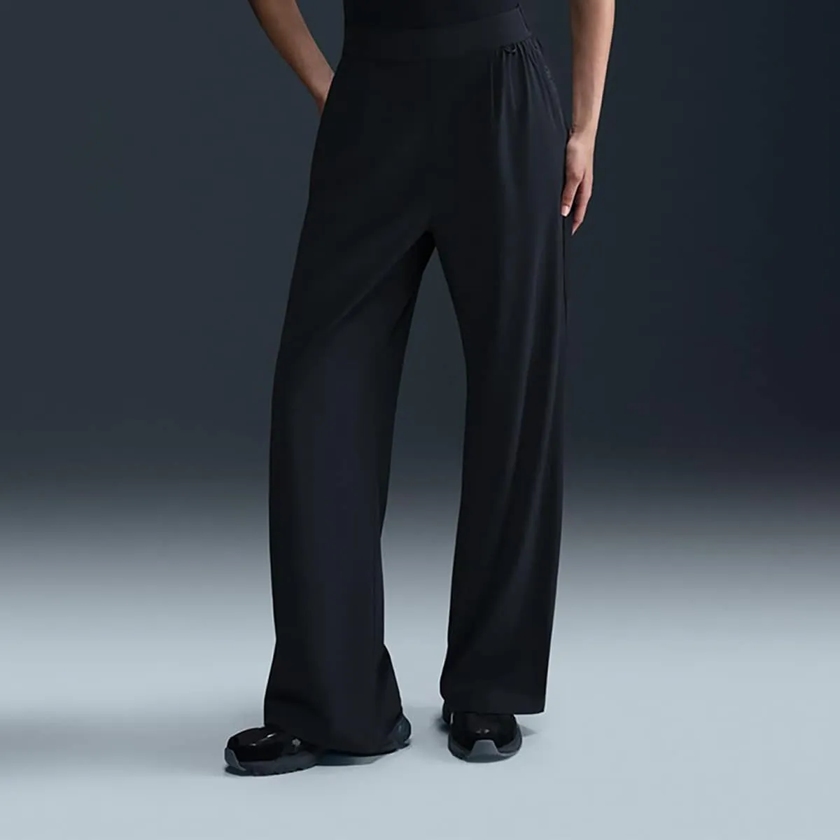 

Женские брюки Nike, черный