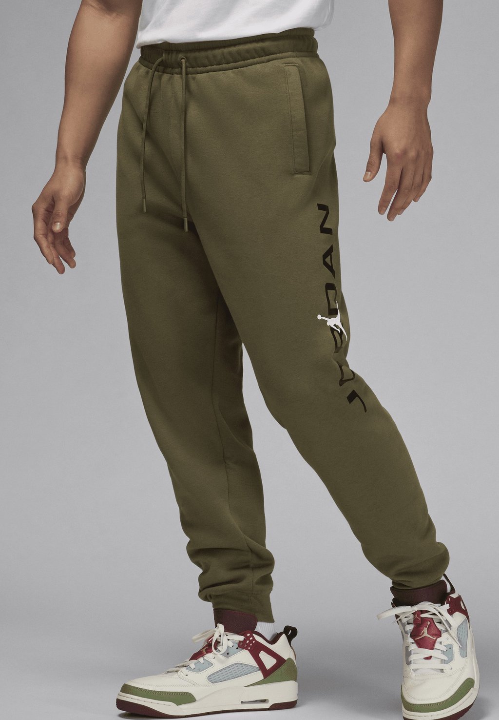 

Спортивные брюки AIR STRCH Jordan, оливковый