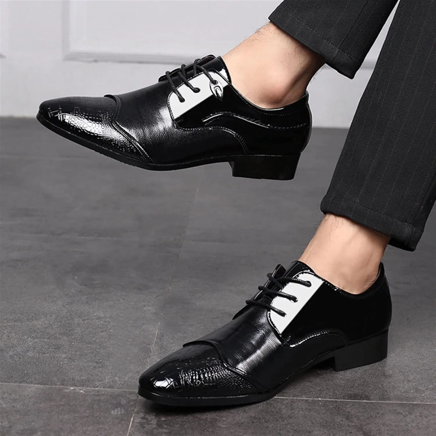 Generic Туфли Herren Kleiderschuhe Herren-Slip-on Leder Spitzzellen Schwarzbraune Zehenschuhe Geschäft Hochzeit Oxford Schuhe Herren-Kleiderschuhe (braun, 9,5) — фото 4