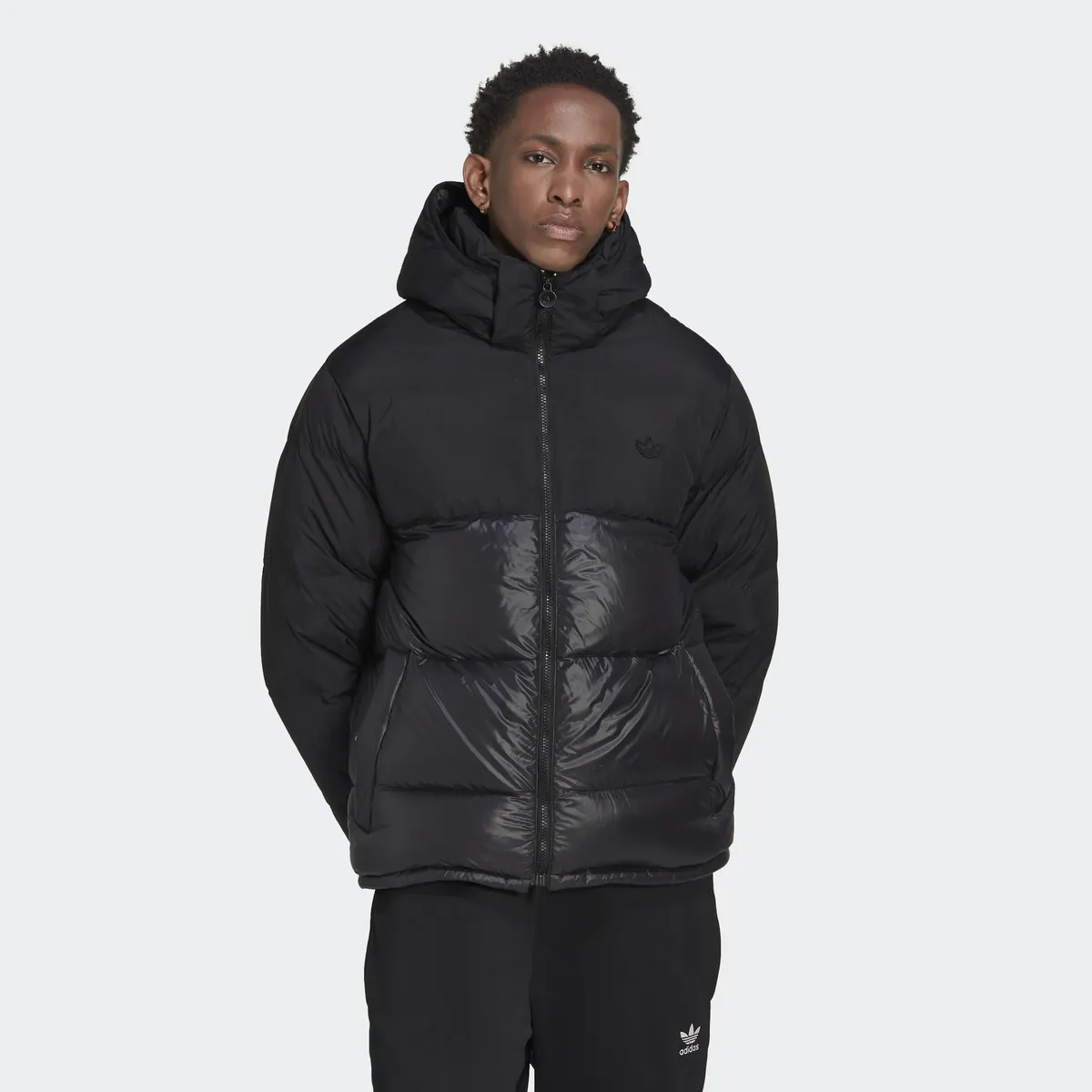 

Уличная куртка Adidas Originals "DOWN RAIN HOODED PUFFER DOWN JACKET", с капюшоном, черный