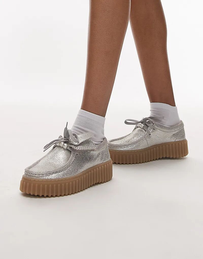 Туфли Clarks Torhill Bee со съемными жемчужинами в серебряном цвете
