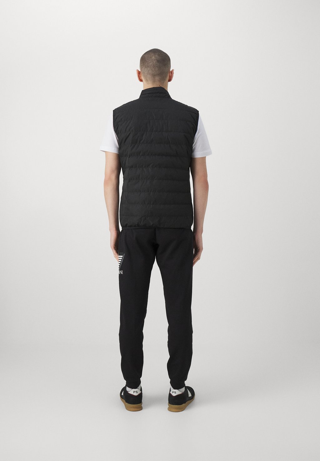 

Жилет WAISTCOAT EA7 Emporio Armani, черный