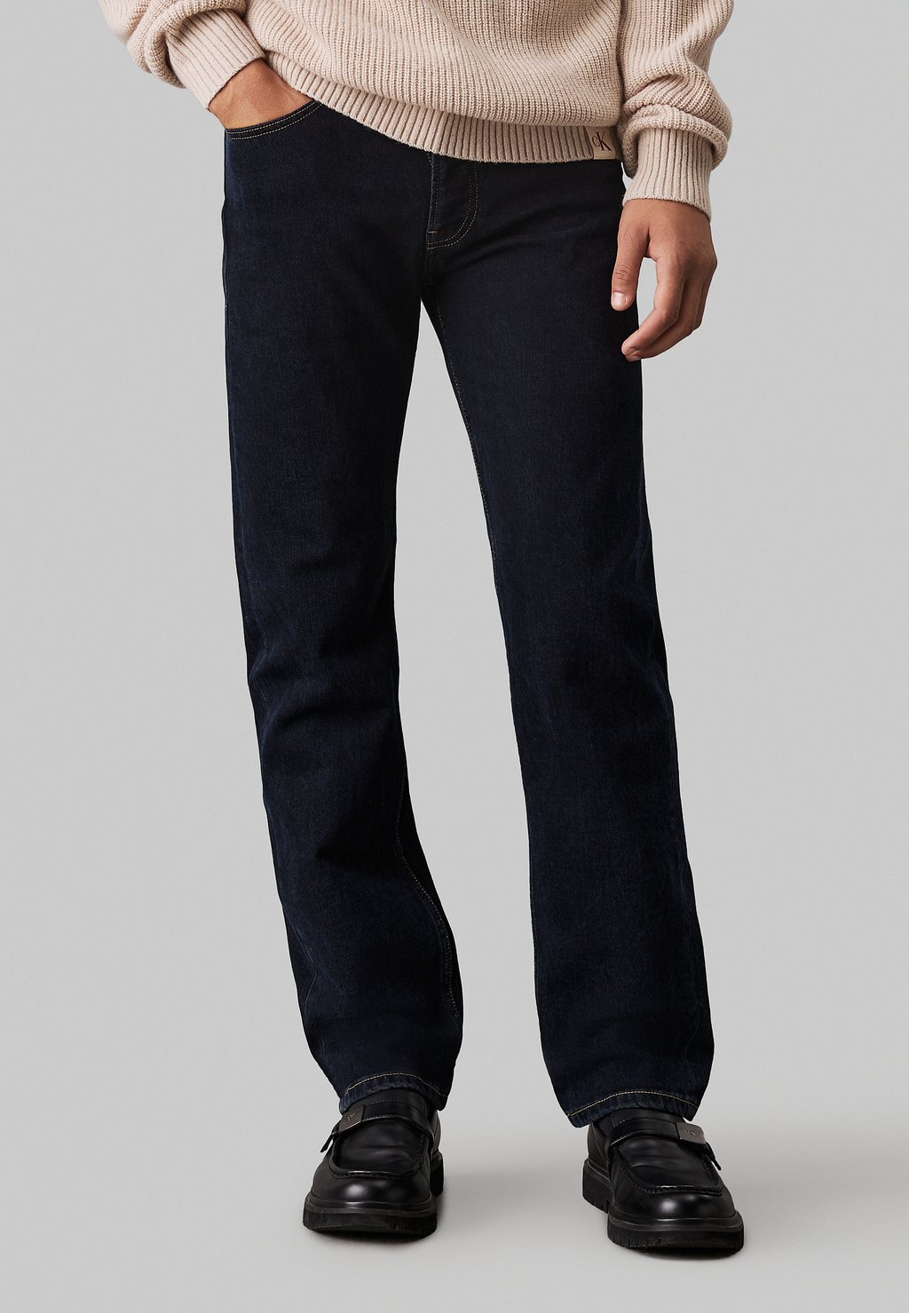 

Джинсы STANDARD STRAIGHT Calvin Klein Jeans, темно-синий