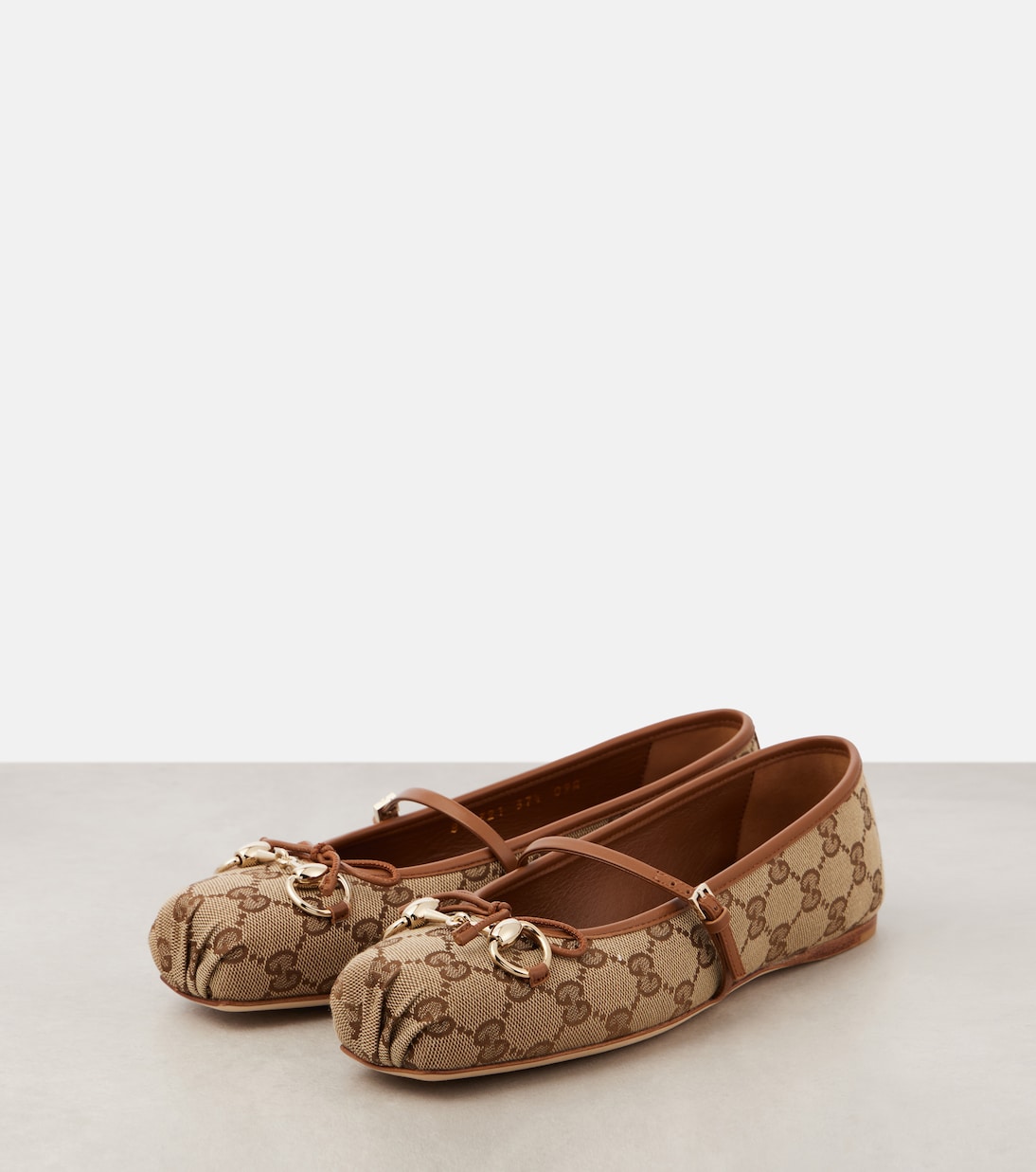 Балетки GG Canvas с подвеской Horsebit Gucci, Beige Ebony/Sundial — фото 4
