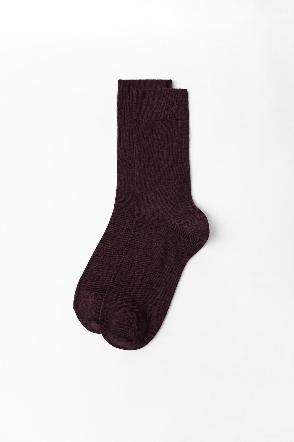 

Носки из смешанной шерсти в рубчик ZARA, цвет aubergine