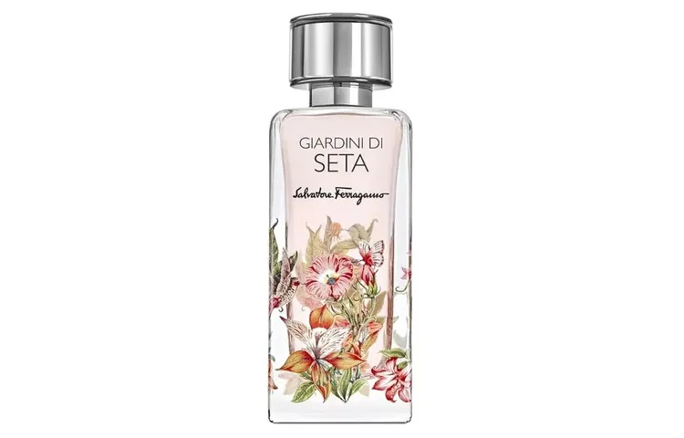 Ferragamo Парфюмерная вода Silk Mirror Mystic Realm Garden с цветочно-фруктовым аккордом вишневый цвет и ветивер 50 мл/100 мл, 50ml — фото 4
