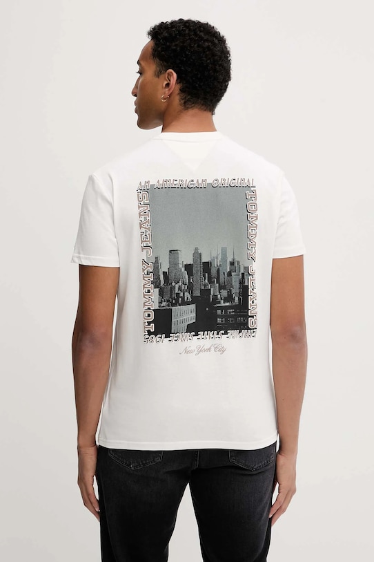 

Хлопковая футболка Tommy Jeans, белый