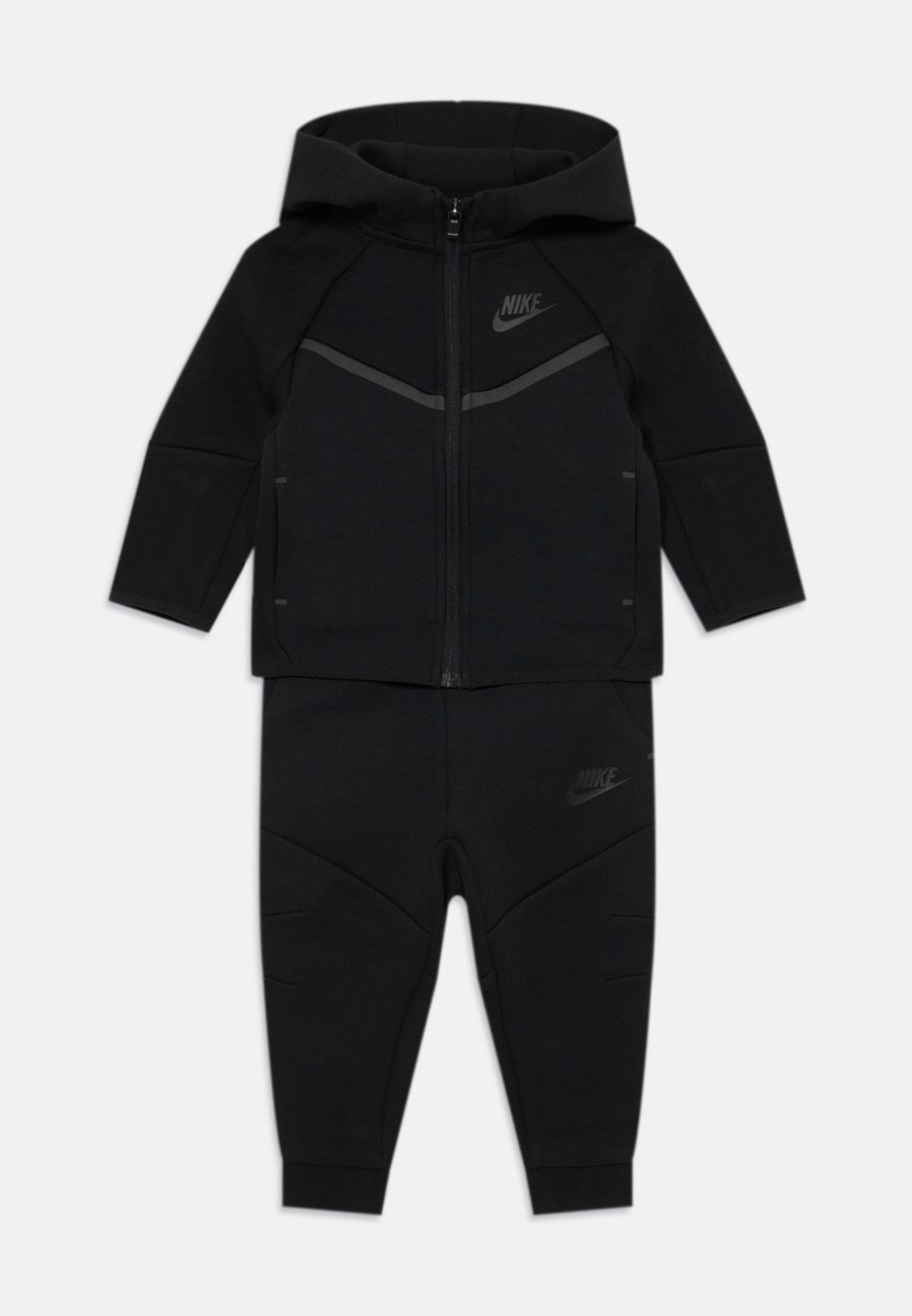 

Толстовка Nike Sportswear TECH SET UNISEX, Black