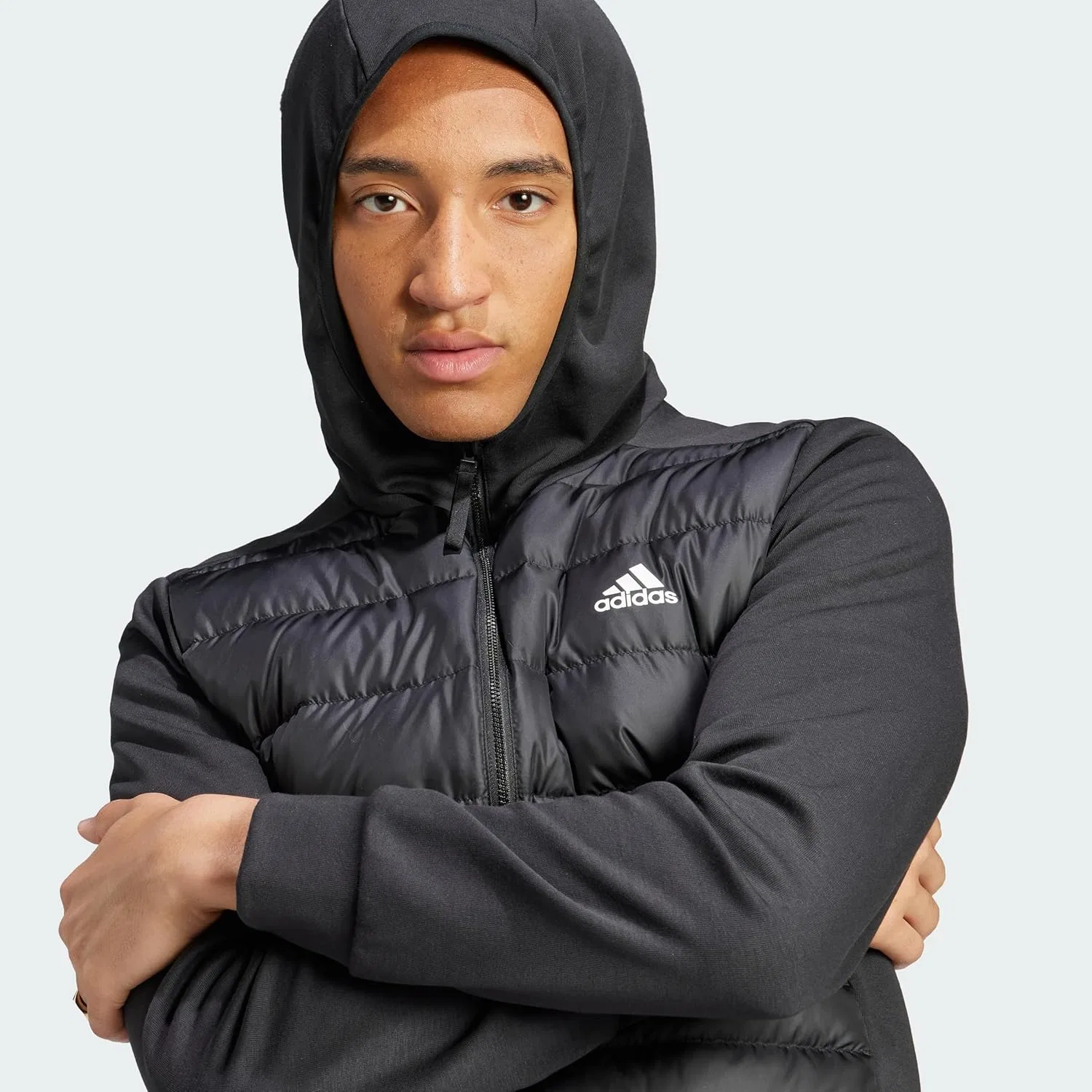 Мужская пуховая куртка adidas Essentials Hybrid с капюшоном — фото 2