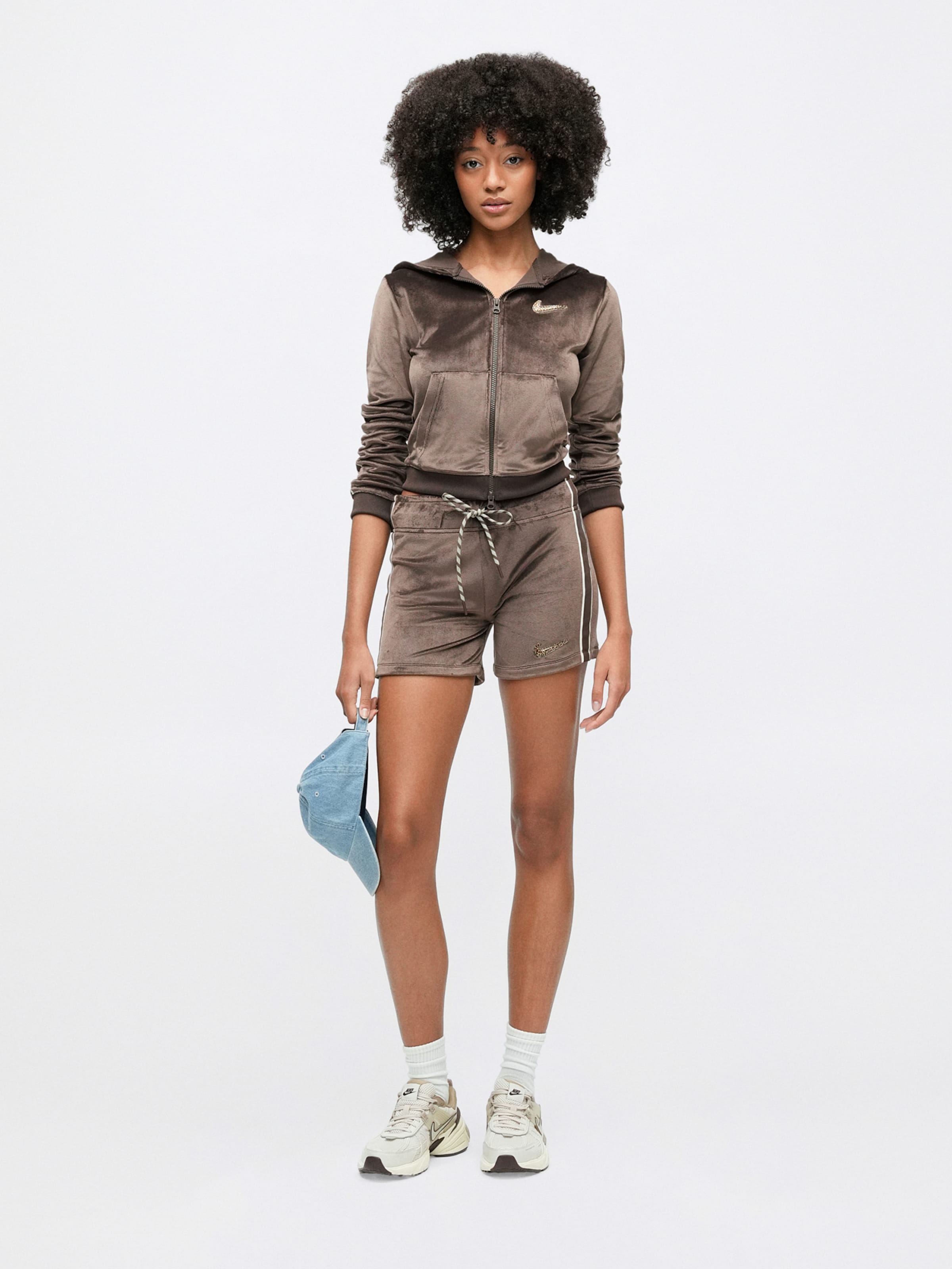 Nike Sportswear Шорты Regular в цвете Brown, Cappuccino, Dark Brown — фото 4