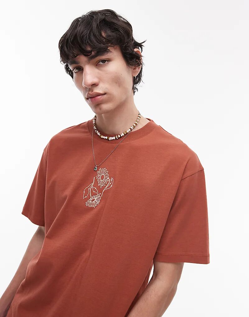 

Футболка Topman свободного кроя с вышитыми ромашками коричневого цвета