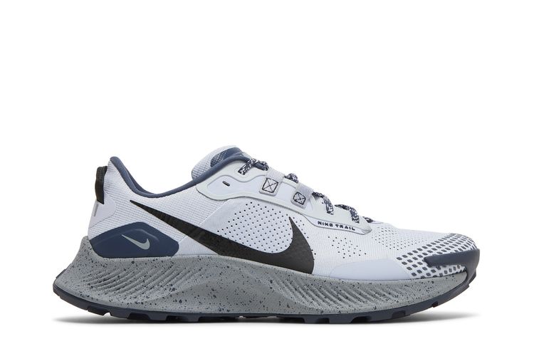 

Кроссовки Pegasus Trail 3 'Ghost', серый
