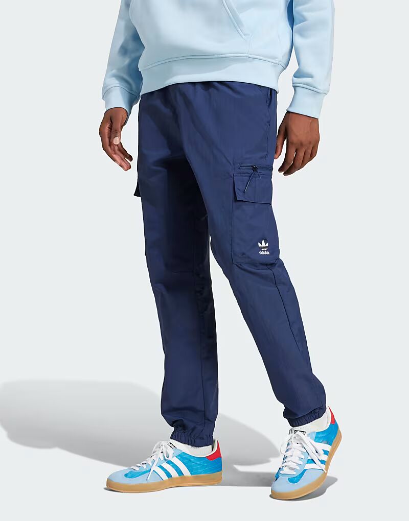 

Тканые брюки-карго Adidas Originals Trefoil Essentials цвета «ночной индиго»