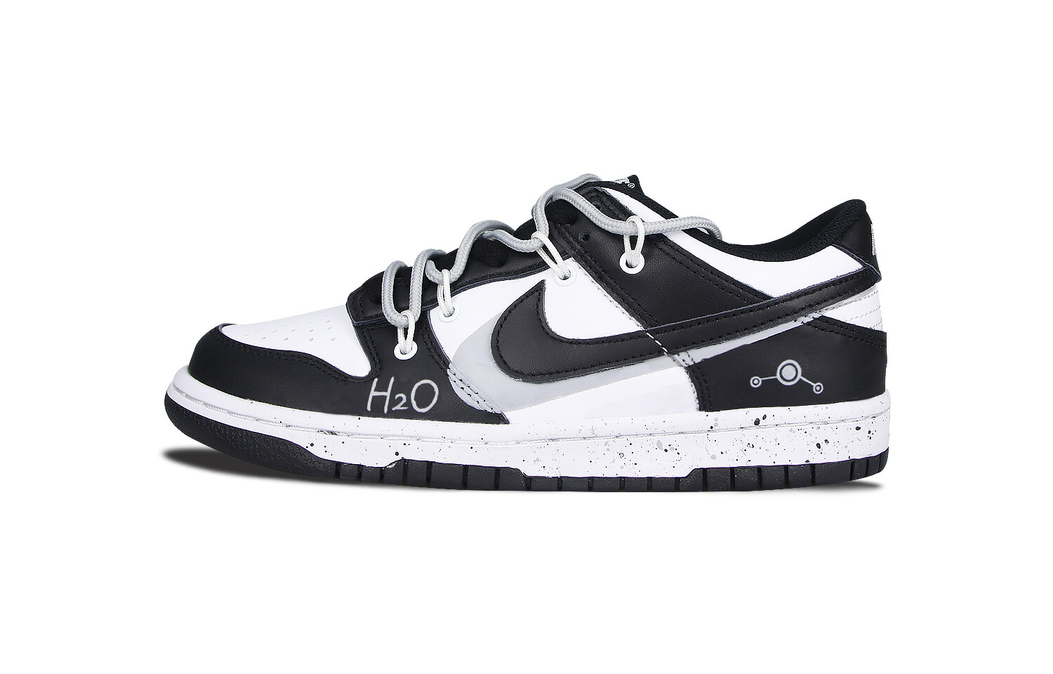 

Кроссовки Nike Dunk Skateboard Shoes Women's Low-Top Black White Gray