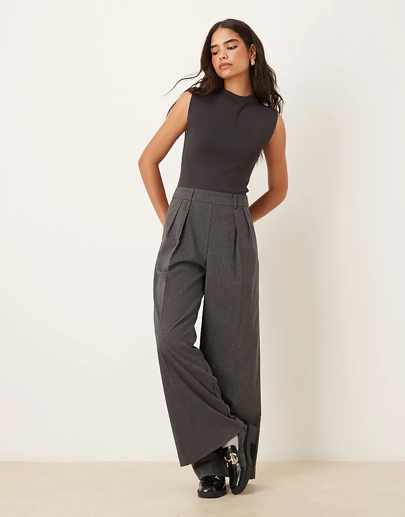 

Комбинезон Mango 2 в 1 с высоким воротом без рукавов, серый