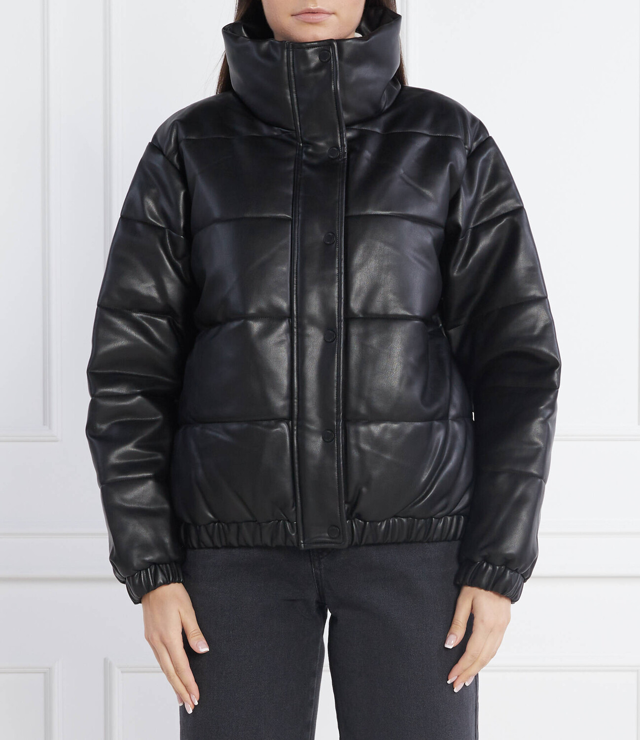 

Куртка DKNY Sport Regular Fit, черный