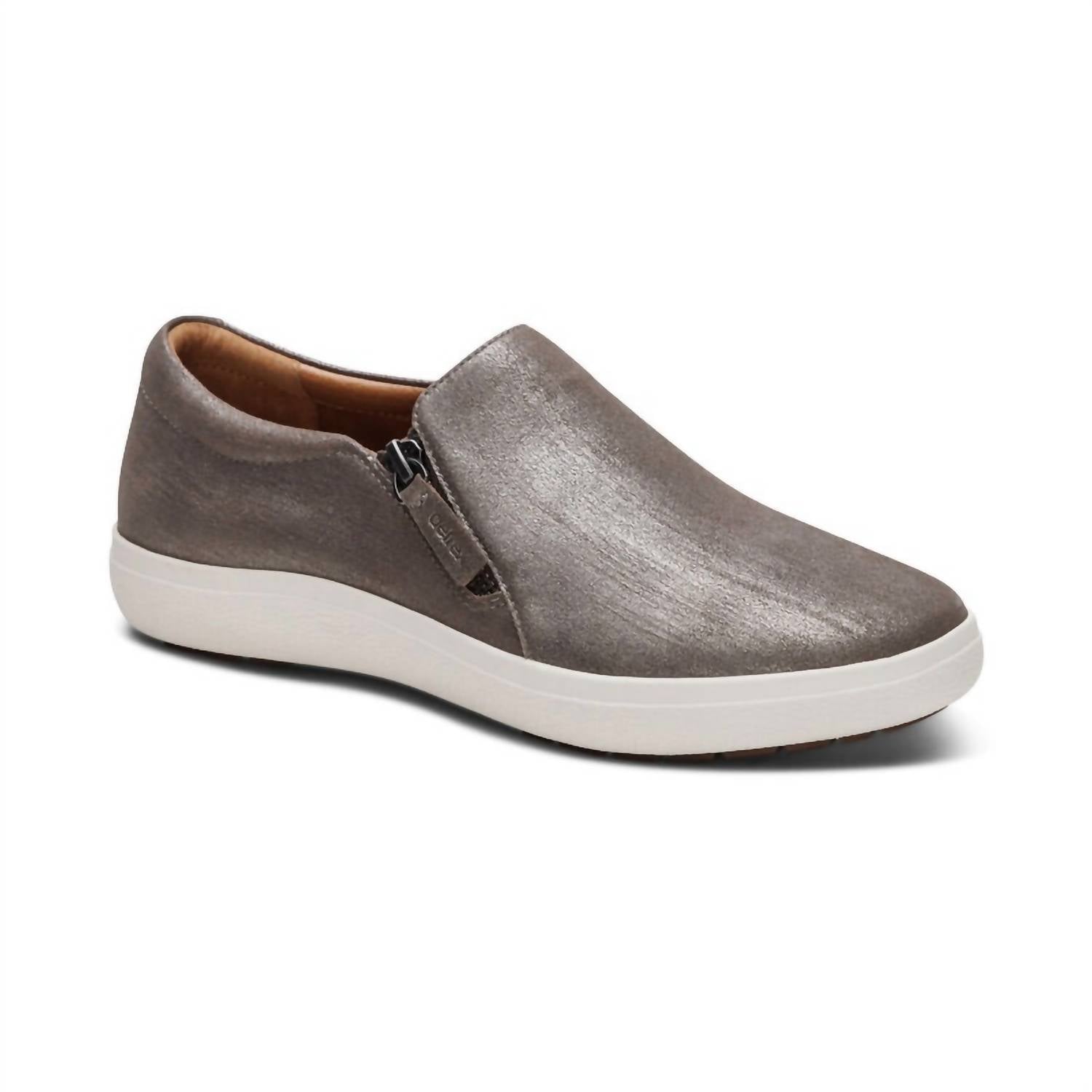 Женские кроссовки Jenna Slip-On цвета матовое серебро Aetrex, серебряный