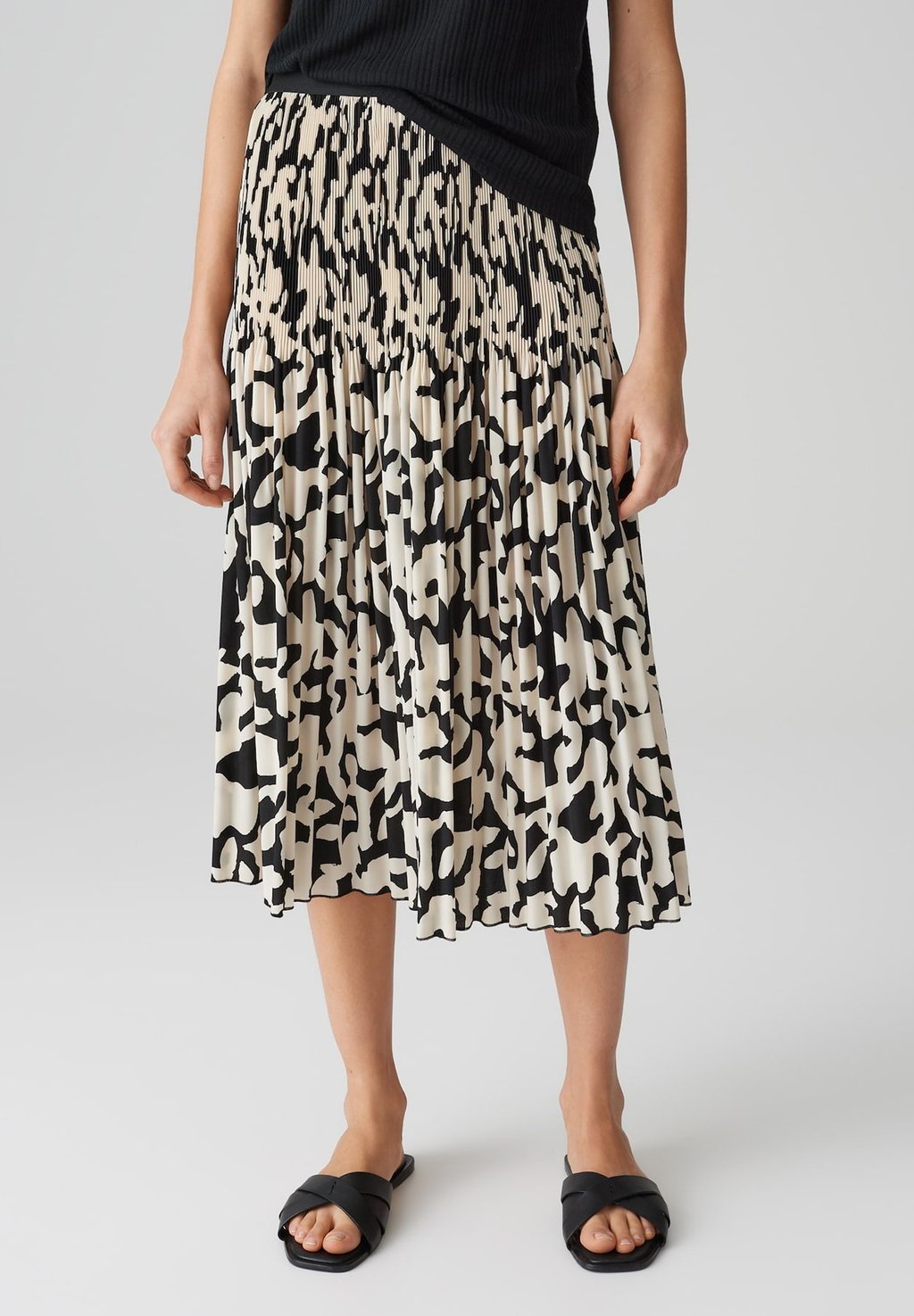 

Юбка плиссированная REGULAR MIDI FIT A-LINIE PLISSEE PRINT - A-line skirt OPUS, черный