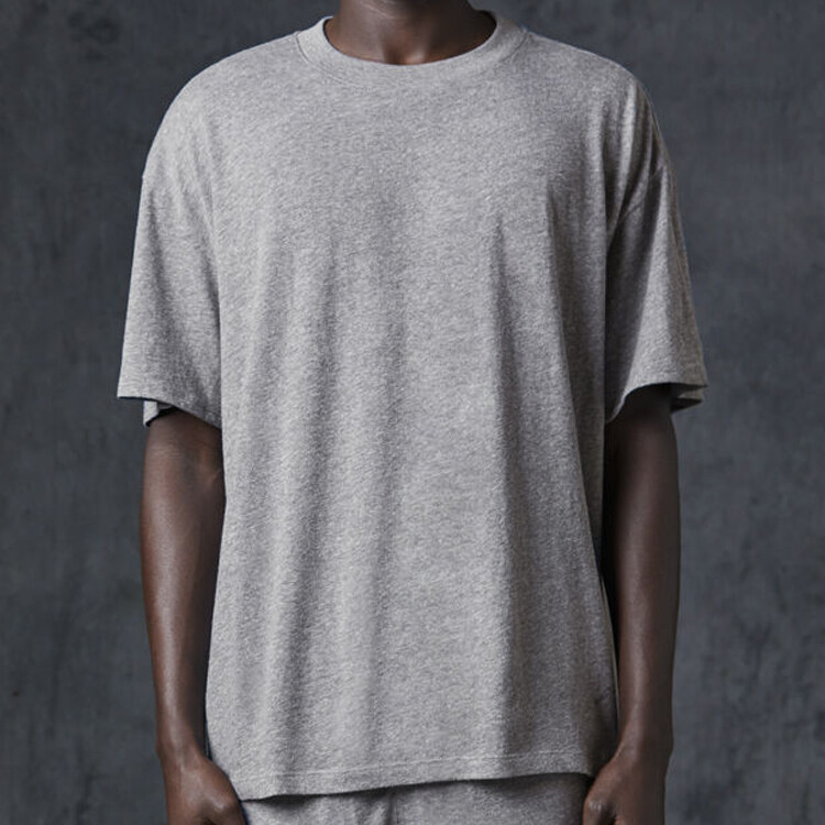Футболка FW20 унисекс многоцветная Fear Of God Essentials, цвет Multicolor — фото 4